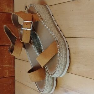 Like New Espadrille Sandals